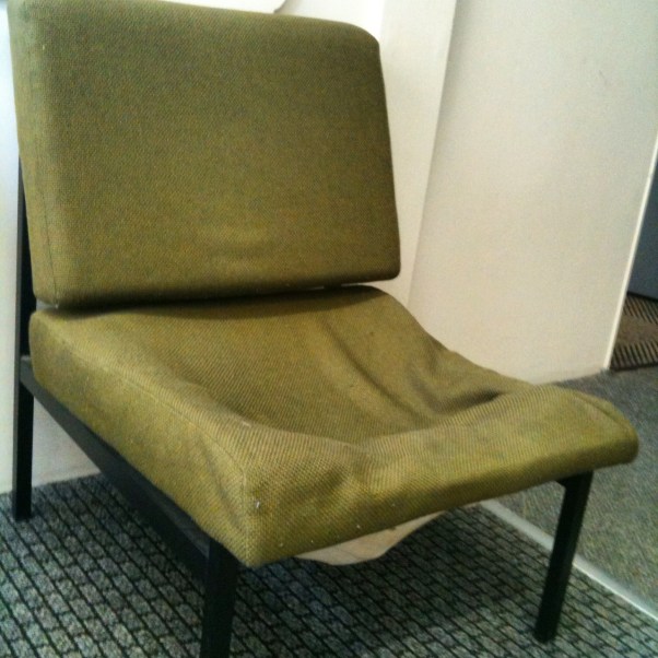 Photo by Tseen Khoo | Source: http://sadchairsofacademia.tumblr.com/post/150893321509/could-things-get-any-worse-for-this-example-of